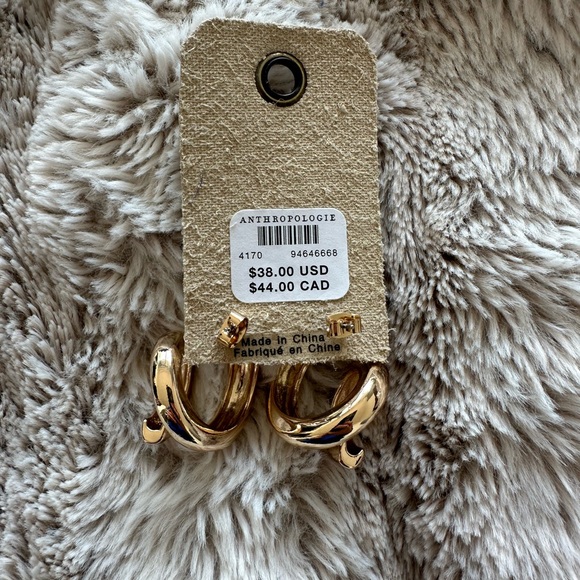 COILED HOOP EARRINGS - Picture 4 of 4